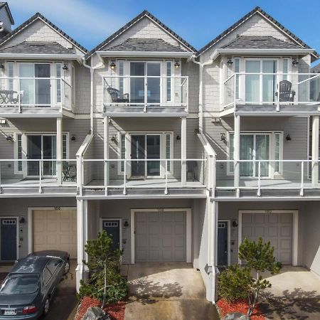 Rockaway Beach Vibes,Waterfront Oceanfront Rockaway Beach House Near Downtown,Wifi, Washer Dryer Екстер'єр фото