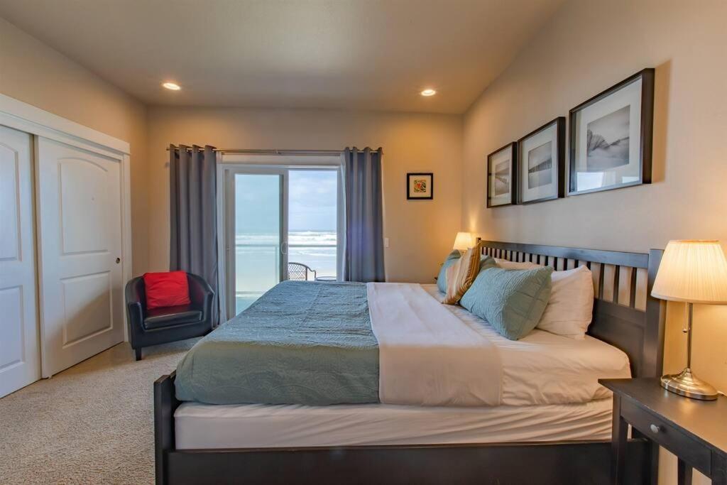 Rockaway Beach Vibes,Waterfront Oceanfront Rockaway Beach House Near Downtown,Wifi, Washer Dryer Екстер'єр фото