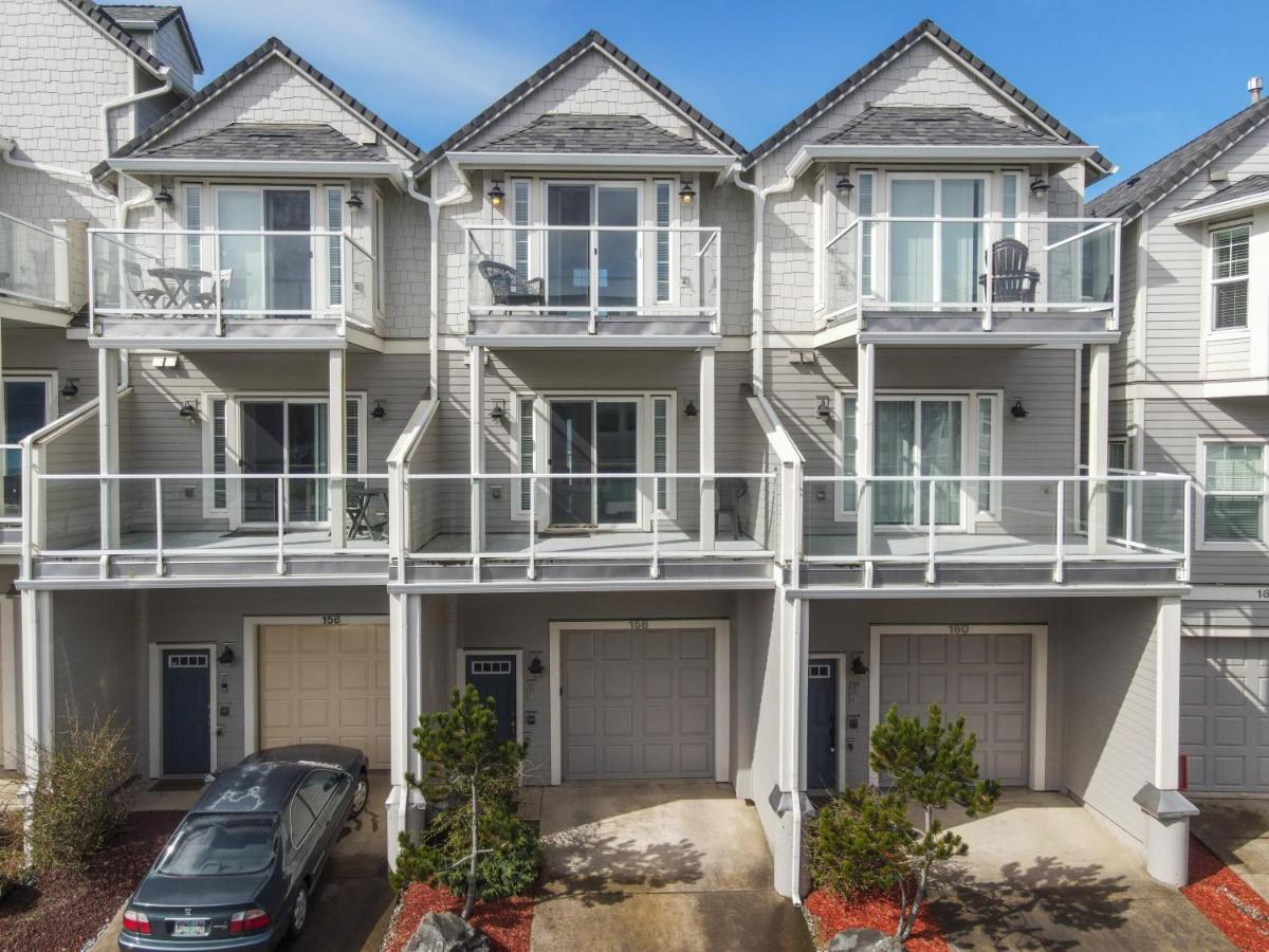 Rockaway Beach Vibes,Waterfront Oceanfront Rockaway Beach House Near Downtown,Wifi, Washer Dryer Екстер'єр фото